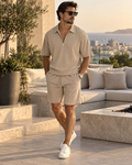 SELTRIAN – Conjunto Resort con Polo de Cierre y Short-Beige