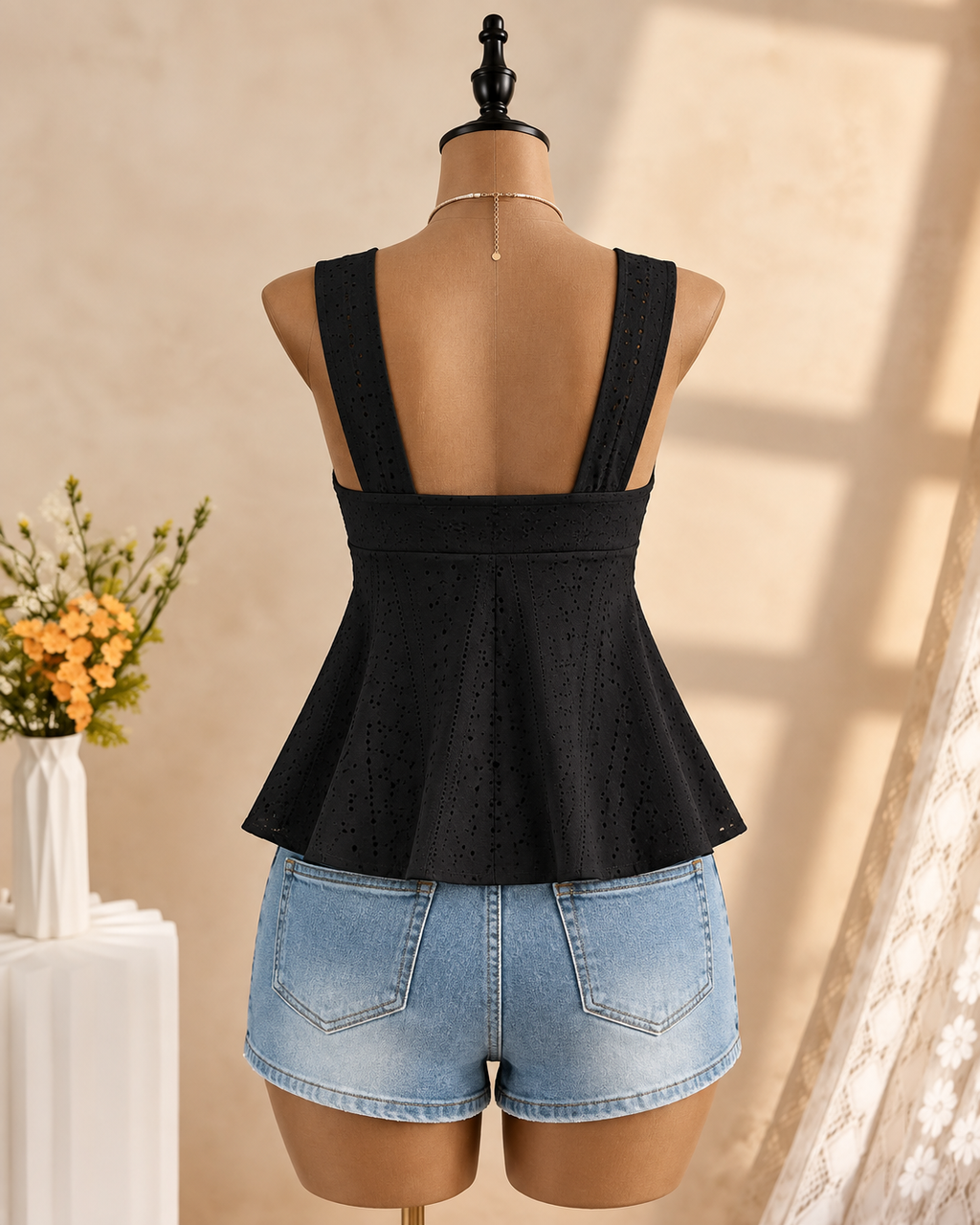 MIREVA — Top Peplum-Negro