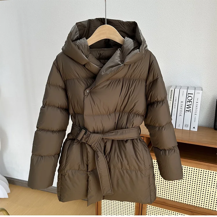 Chaqueta con capucha sanda