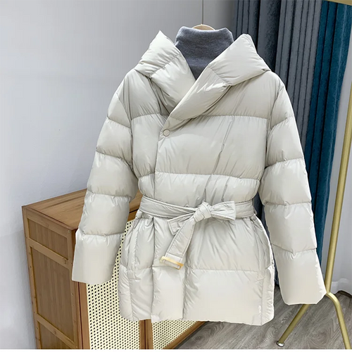 Chaqueta con capucha sanda