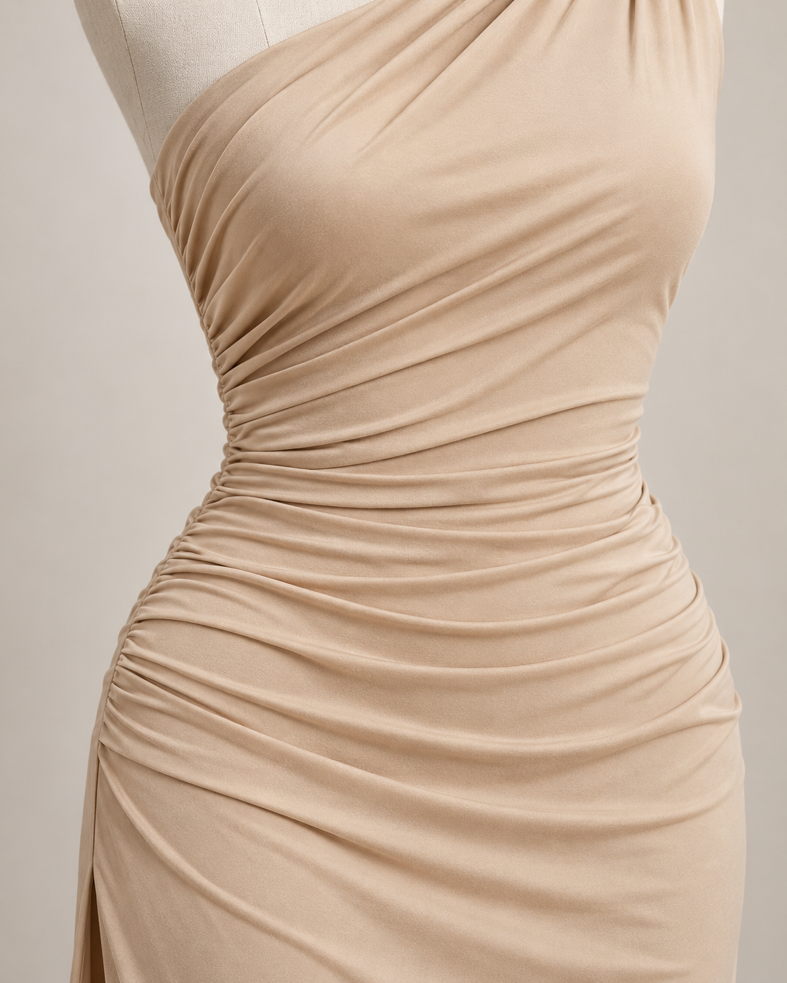Serafina — Vestido Maxi Asimétrico-Beige